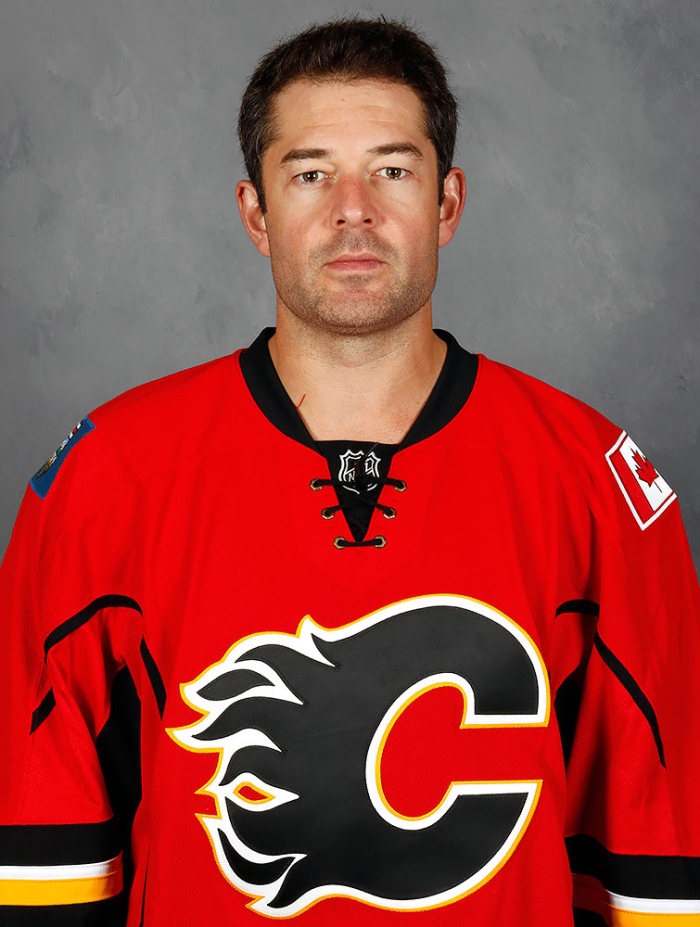 Brian-Elliott-Calgary-Flames.jpg